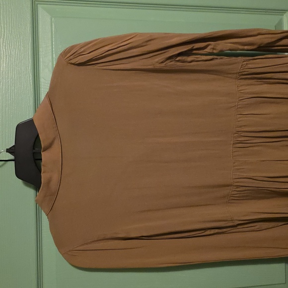 Finesse Blouse (Size L) Light Brown / Dk  Tan Color ~ High /Low Flownce Hem - Picture 7 of 7